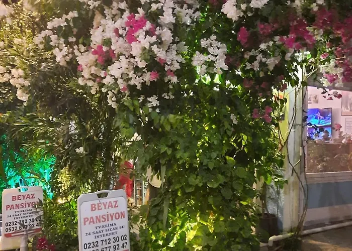 Beyaz Gazde/Camere de închiriat Çeşme