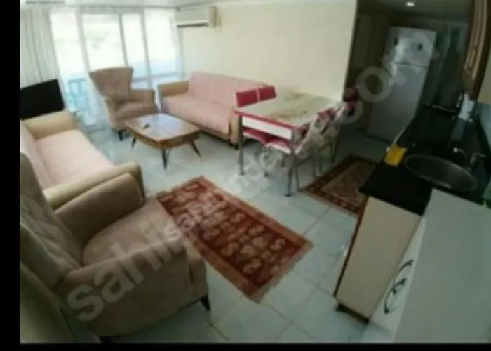 Beyaz Gazde/Camere de închiriat *